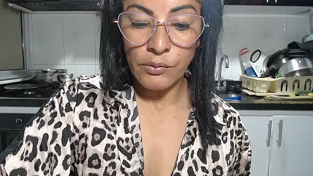 kateleyagrey webcam