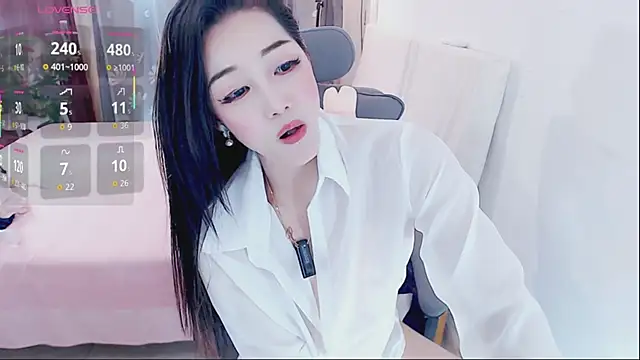 美女yaoyao-baby520在线直播