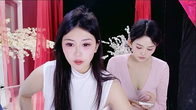 美女Banana-Milk69在线直播