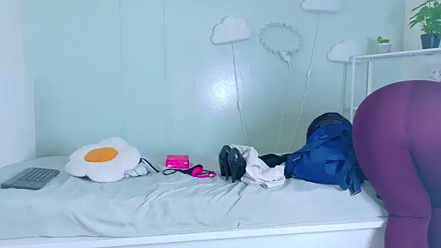 SeleneGibson__ webcam
