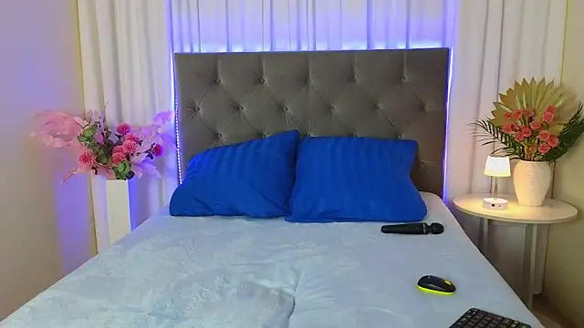 Ariana_Petite webcam