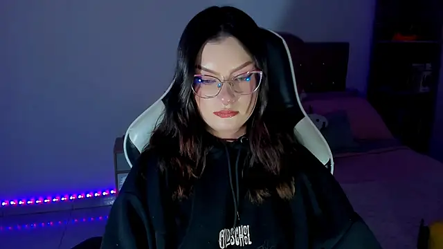 OphelianaRose33 webcam