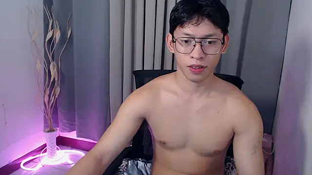 pinkcock_froi2305 webcam