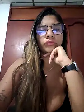 Sofythom1 webcam