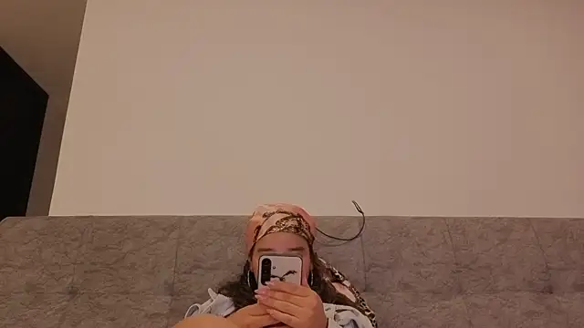 emilyrouxe webcam