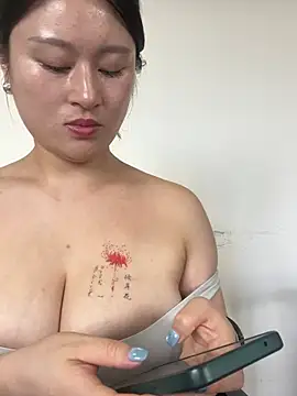 美女Yolanda9在线直播