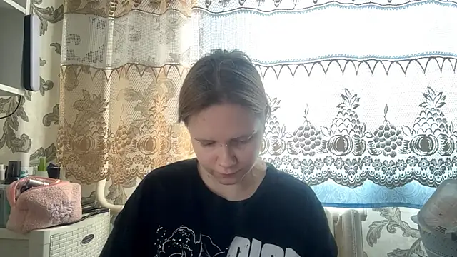 KrystenHoye webcam