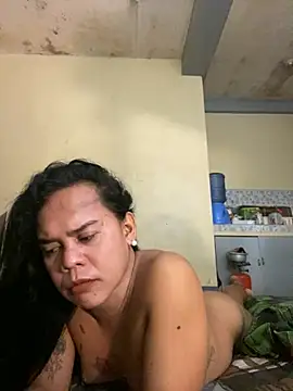 sweetyula live sex cam