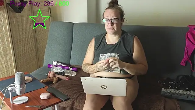 JadeStarUK webcam