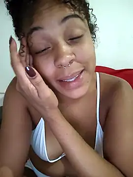 Julia_Pretinha webcam