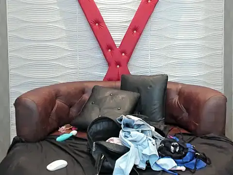 ZoeAltamiranda webcam