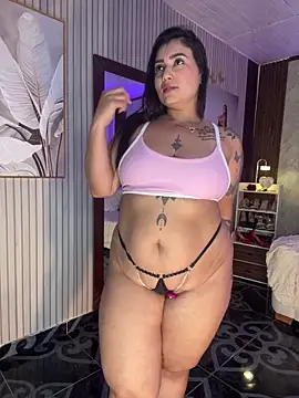 Webcam Model (MadissonFord) is live