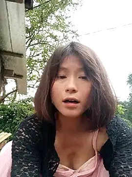linda_bae00 webcam