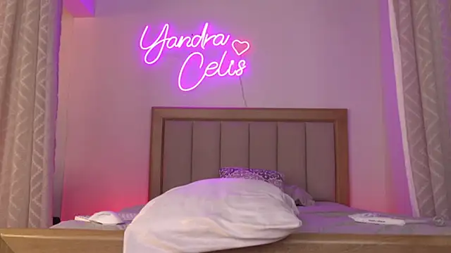 yandracelisofficial webcam