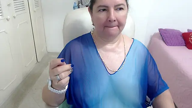 leonela_69 webcam