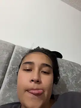 i_samanthaa - I_Samanthaa's free webcam - UK Sex Cams