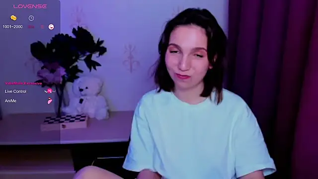 KindHazelHere_ webcam