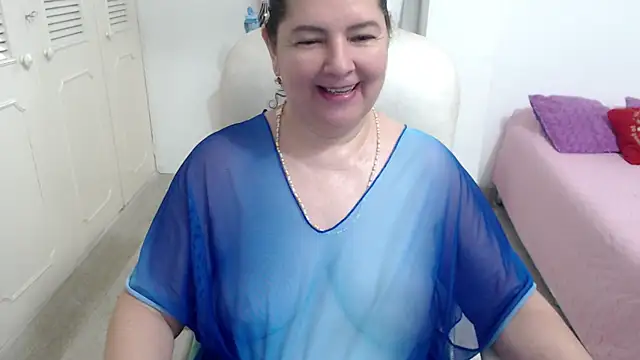 leonela_69 webcam