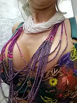 CelynaRoss webcam