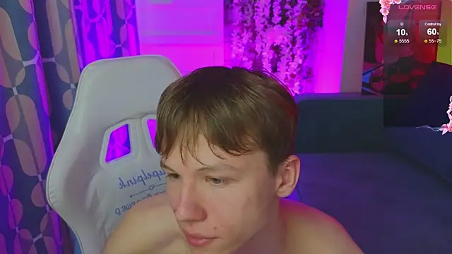 cuMte_boy webcam