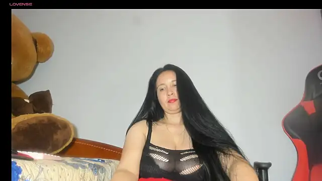 cami_hot_tits webcam
