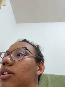 Valen_1990 webcam
