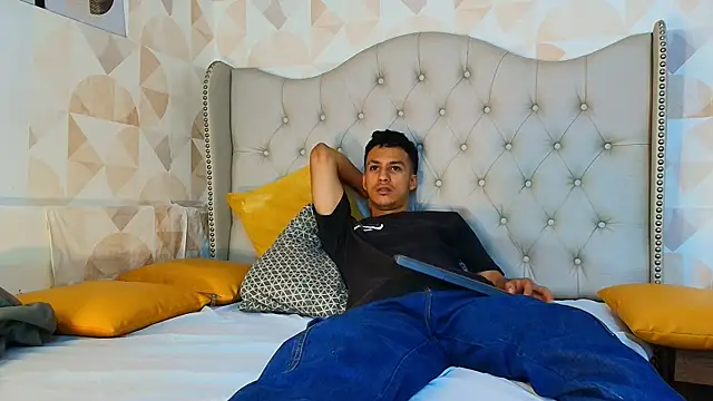 Marcus_Jeron webcam