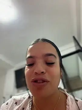 JuanitaMore01 webcam