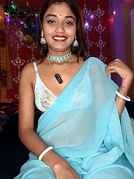 Sweet-priyaa webcam