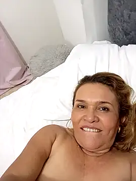 charlotte_milf30 webcam