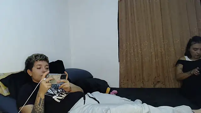 kathy_luisa webcam