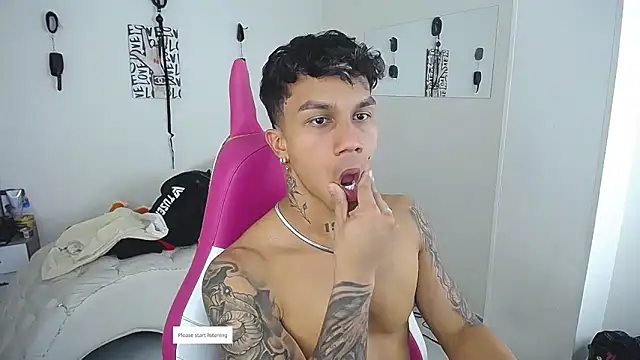 Leonard_Price webcam