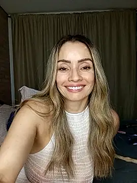 Loly_Horny webcam