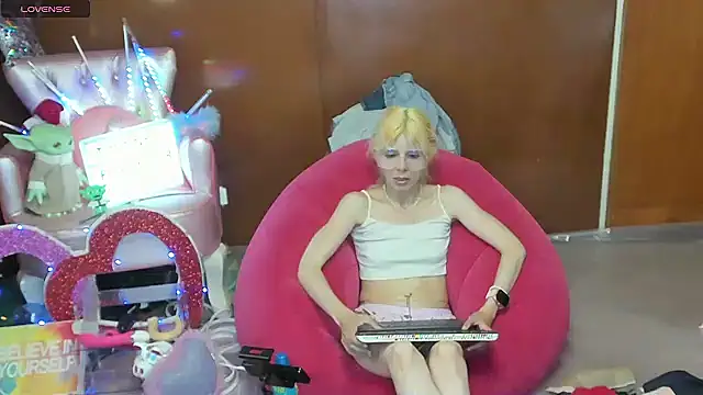 Skinygirl webcam