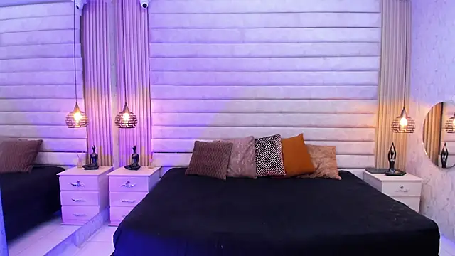 VictoriaaBlair webcam