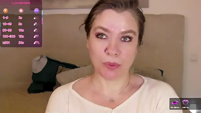 PetersEmily webcam