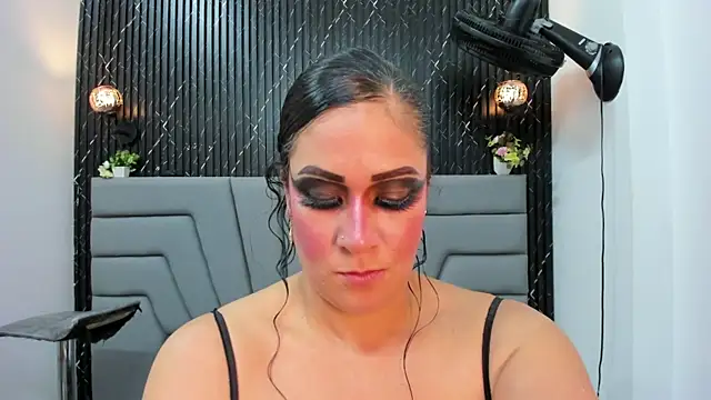 Angie_Will webcam