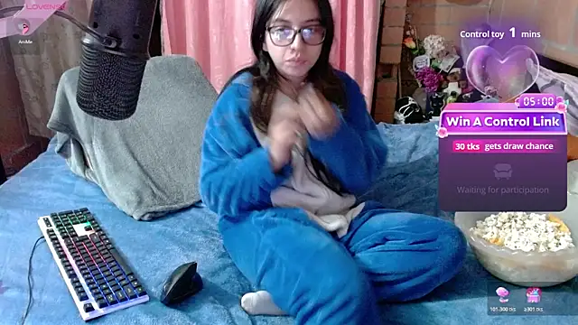 maggie_fox3 - Maggie_Fox3's free webcam - UK Sex Cams