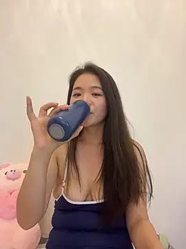 美女xiaochengzi505在线直播