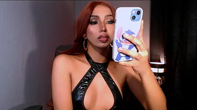 xUrGoddess_islaCumsAlotx live sex cam