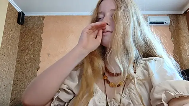 KateVibe_01 webcam