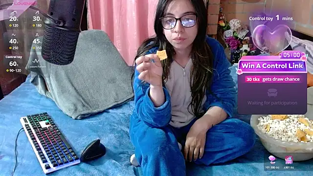 maggie_fox3 - Maggie_Fox3's free webcam - UK Sex Cams
