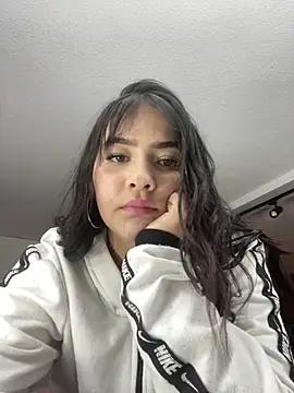 RileyReed_Pink webcam