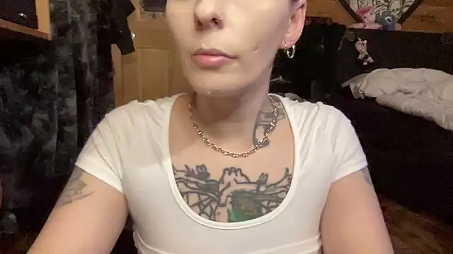 TeenyDoll webcam