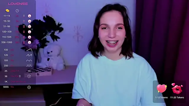 KindHazelHere_ webcam
