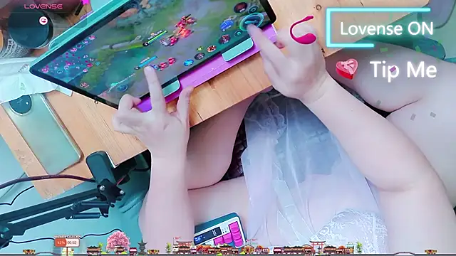 AngelwithEcup webcam