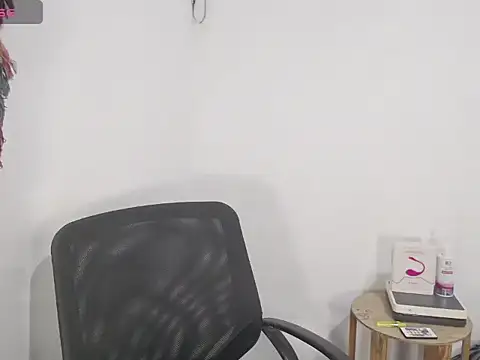 NannyaBitch webcam