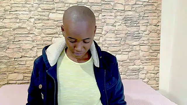 EbonyOlive69 webcam