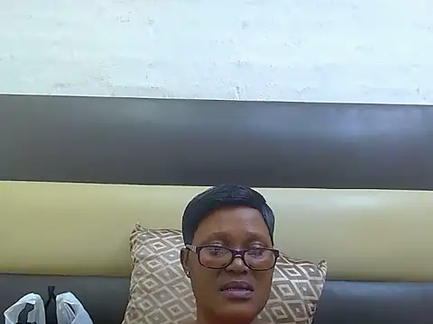 SexyBoobs44DD webcam