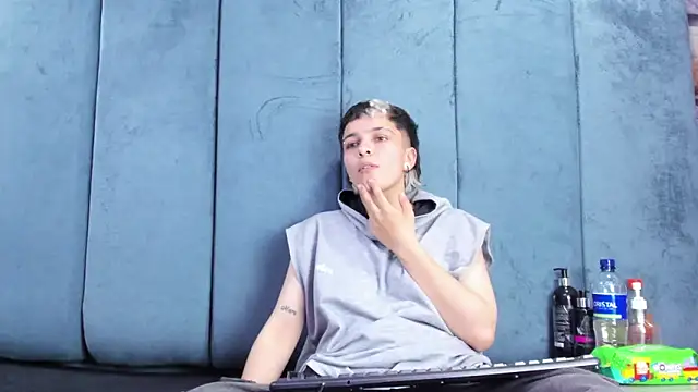 Megan_Thompson_ webcam